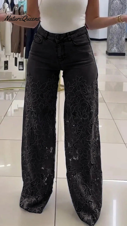 Mid Waist Buttoned Lace Patchwork Jeans