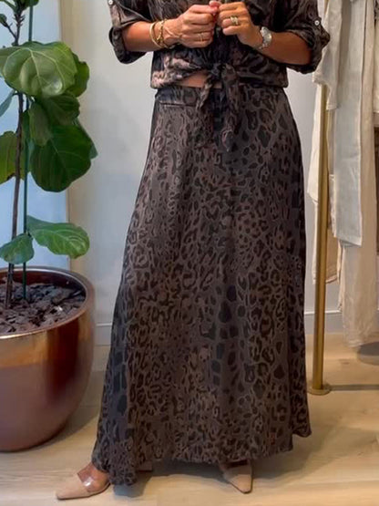 Cozy Linen and Cotton Leopard Print Skirt