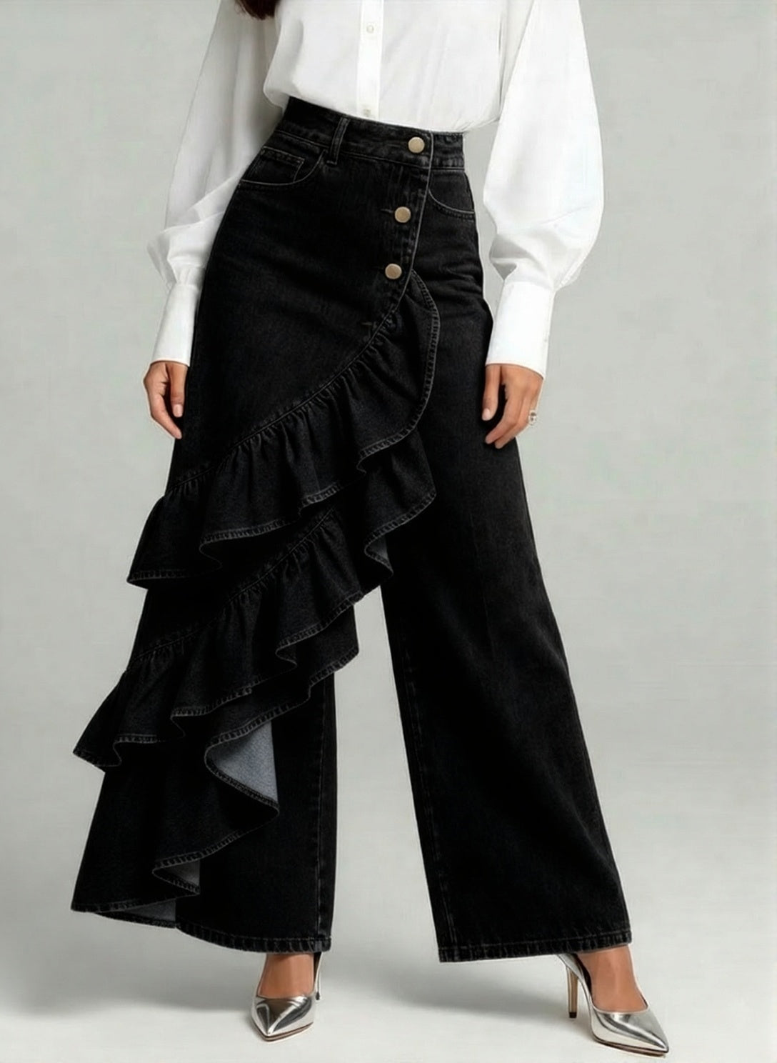 High-Waisted Relaxed Fit Wide-Leg Jeans with a Stylish Design
