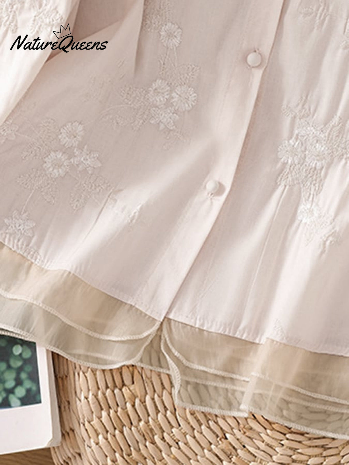 Art Retro Embroidery 3/4-Sleeve Patchwork Shirt
