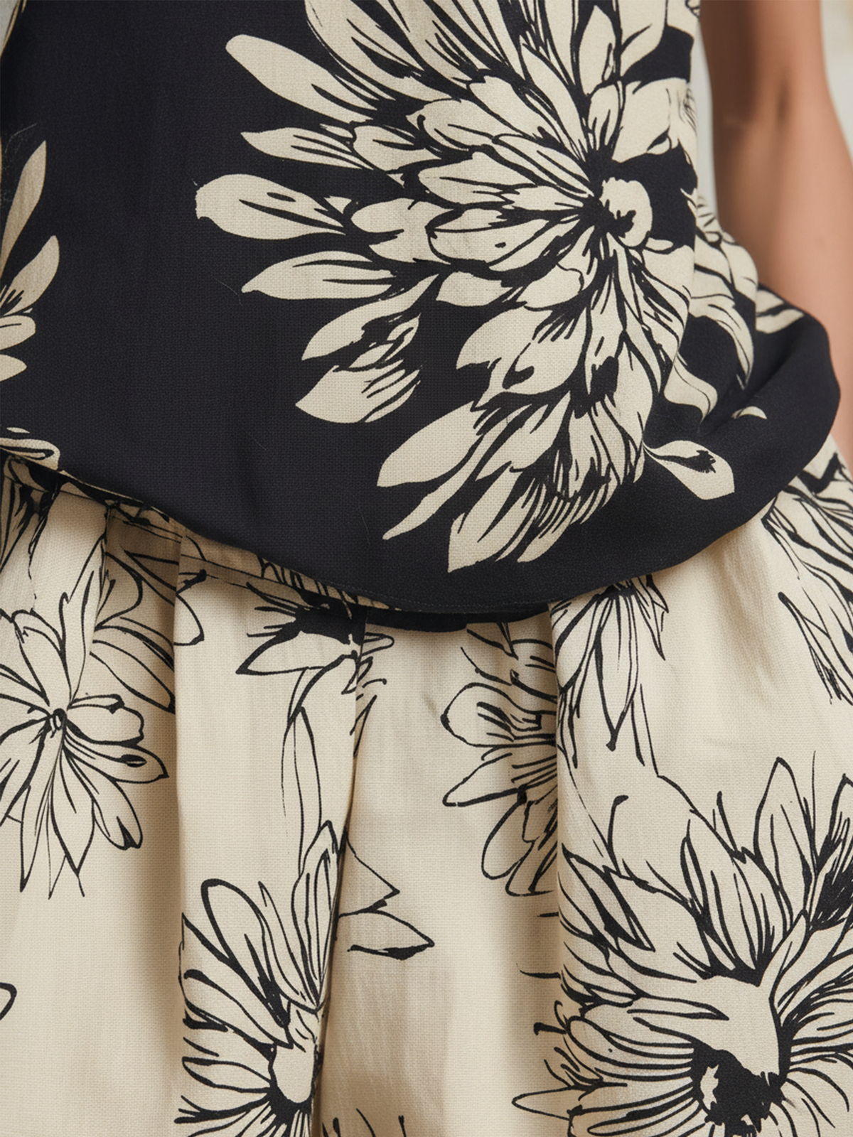 Black and Beige Floral Halter Top and Wide-Leg Pants Two-Piece Set