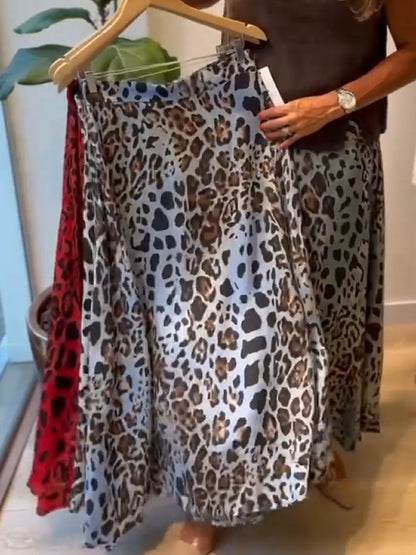 Cozy Linen and Cotton Leopard Print Skirt